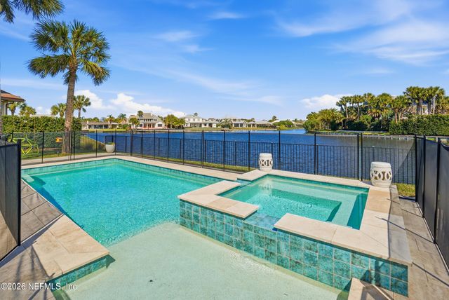 531 LE MASTER Drive, Ponte Vedra Beach, FL 32082