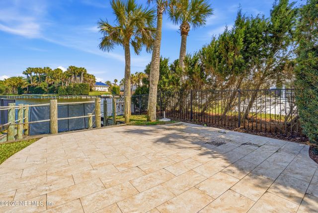 531 LE MASTER Drive, Ponte Vedra Beach, FL 32082