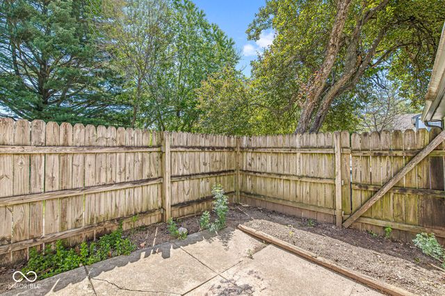 9850 Haven Court, Indianapolis, IN 46235