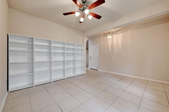 411 W St Elmo RD 34, Austin, TX 78745