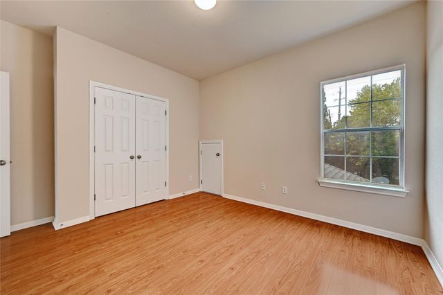 411 W St Elmo RD 34, Austin, TX 78745