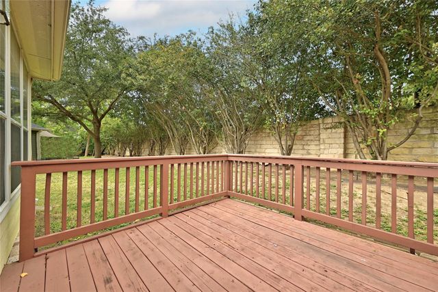 411 W St Elmo RD 34, Austin, TX 78745