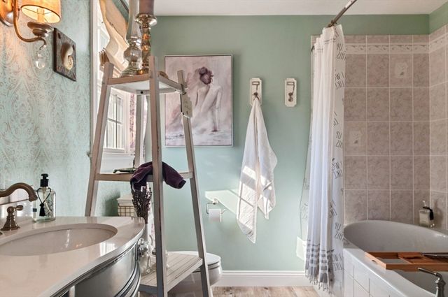 62 South Street A, Plymouth, MA 02360