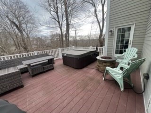 62 South Street A, Plymouth, MA 02360