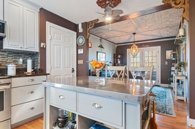 62 South Street A, Plymouth, MA 02360