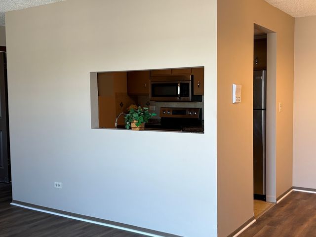 206 W Division Street L, Villa Park, IL 60181