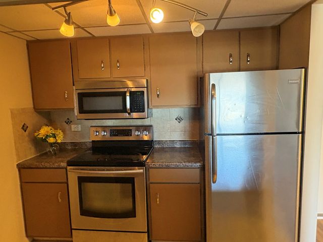 206 W Division Street L, Villa Park, IL 60181