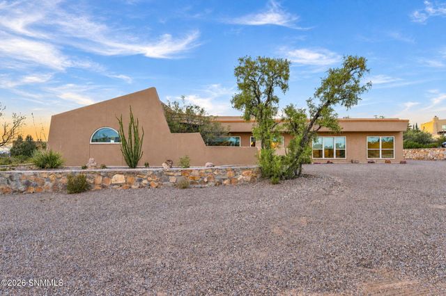 4245 Senna Drive, Las Cruces, NM 88011