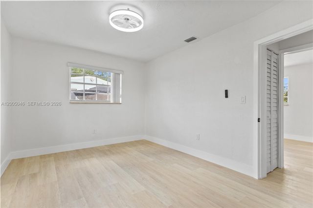 6408 Pierce St, Hollywood, FL 33024