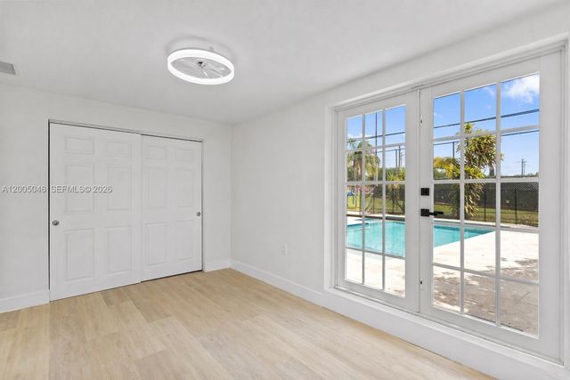 6408 Pierce St, Hollywood, FL 33024