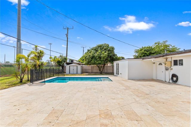 6408 Pierce St, Hollywood, FL 33024