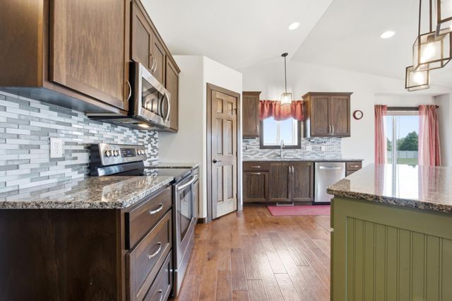 3779 Bell Boulevard E, West Fargo, ND 58078