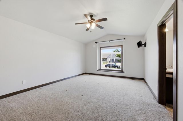 3779 Bell Boulevard E, West Fargo, ND 58078