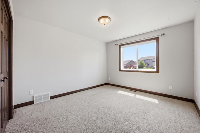 3779 Bell Boulevard E, West Fargo, ND 58078
