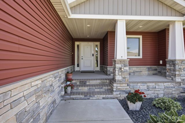 3779 Bell Boulevard E, West Fargo, ND 58078