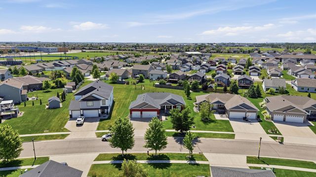 3779 Bell Boulevard E, West Fargo, ND 58078