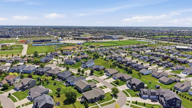 3779 Bell Boulevard E, West Fargo, ND 58078