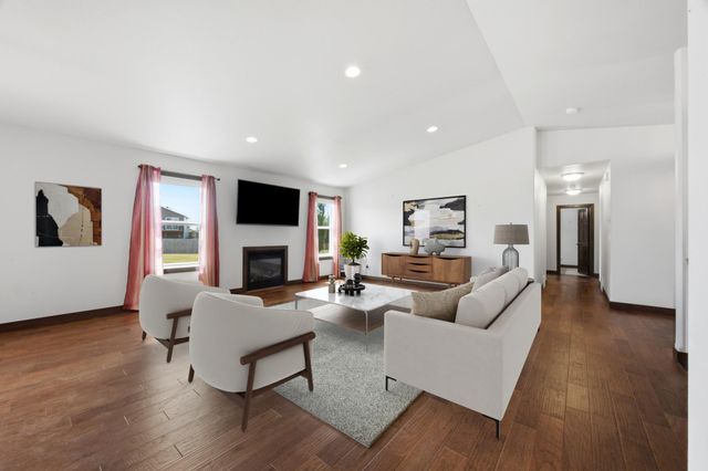 3779 Bell Boulevard E, West Fargo, ND 58078