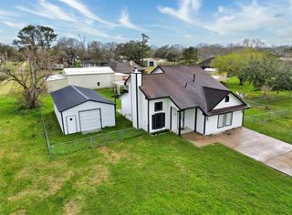 1503 Avenue J, Danbury, TX 77534