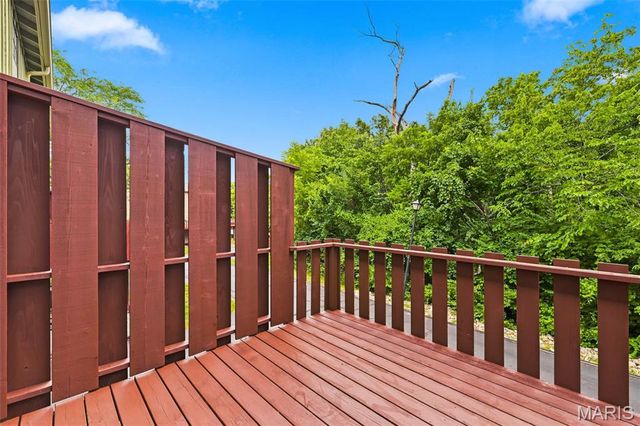 13322 Hiddendale Lane, Ballwin, MO 63021