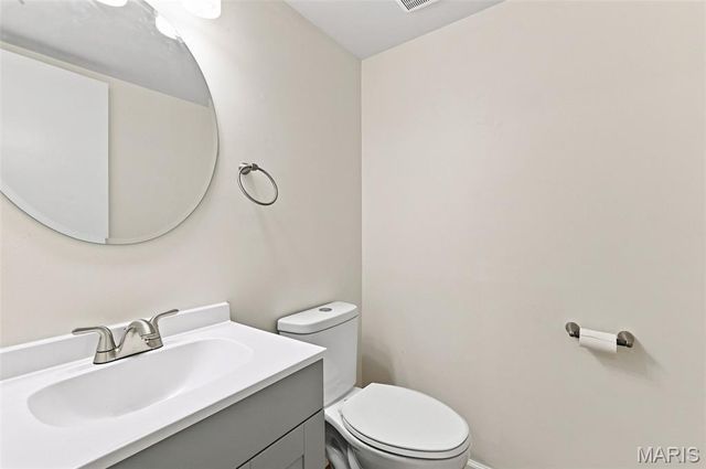 13322 Hiddendale Lane, Ballwin, MO 63021
