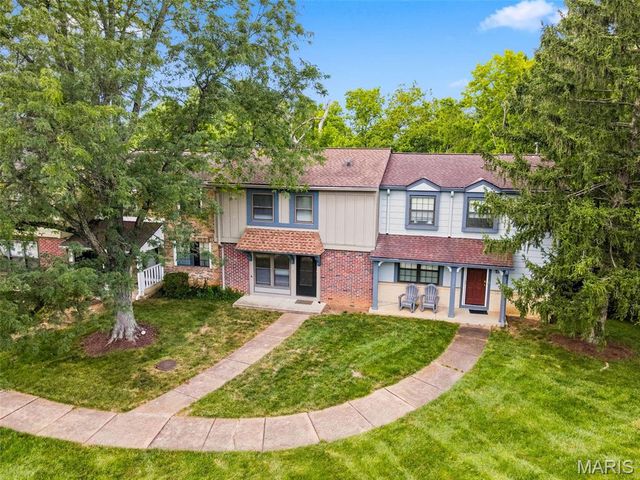 13322 Hiddendale Lane, Ballwin, MO 63021