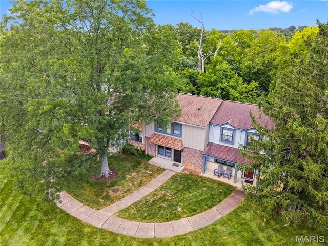 13322 Hiddendale Lane, Ballwin, MO 63021
