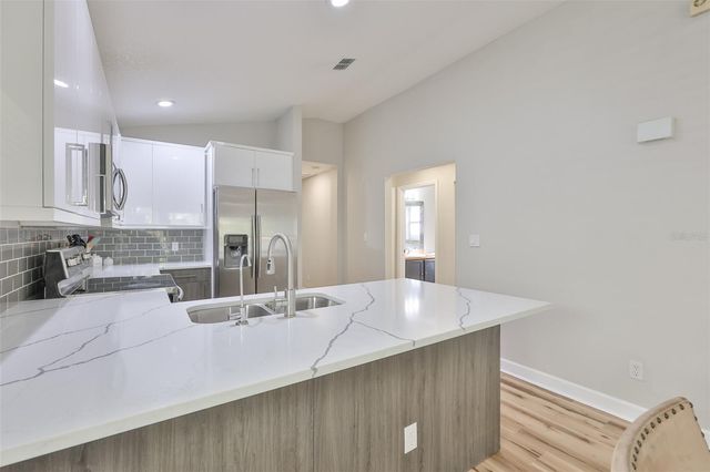 2331 W CHESTNUT STREET, Tampa, FL 33607