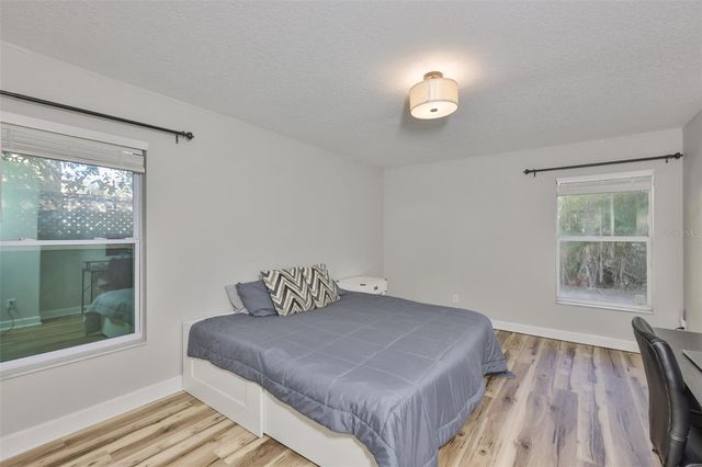 2331 W CHESTNUT STREET, Tampa, FL 33607