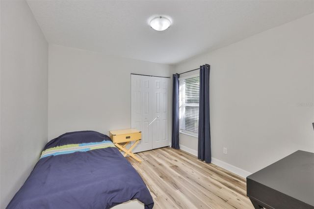 2331 W CHESTNUT STREET, Tampa, FL 33607