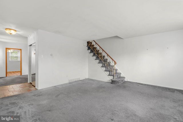 7450 HILL RD, Philadelphia, PA 19128