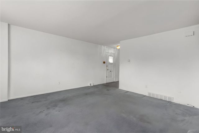 7450 HILL RD, Philadelphia, PA 19128