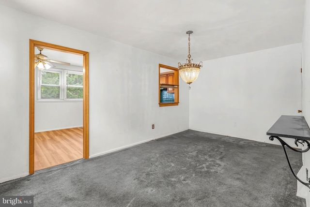 7450 HILL RD, Philadelphia, PA 19128