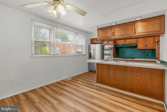 7450 HILL RD, Philadelphia, PA 19128
