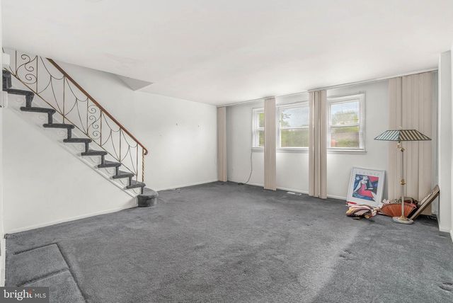 7450 HILL RD, Philadelphia, PA 19128