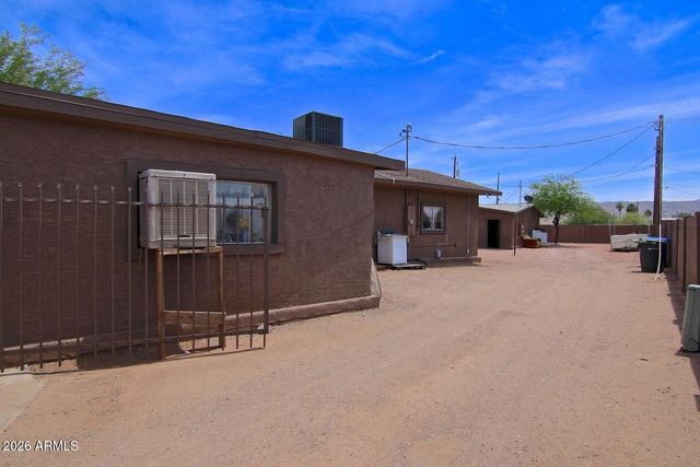 1709 E ENCINAS Lane, Phoenix, AZ 85040