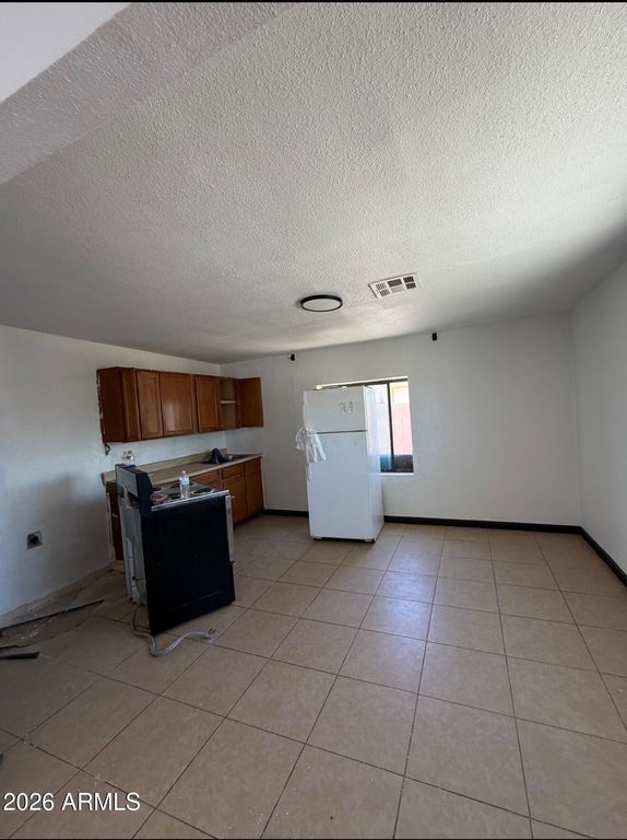 1709 E ENCINAS Lane, Phoenix, AZ 85040 — photo 5