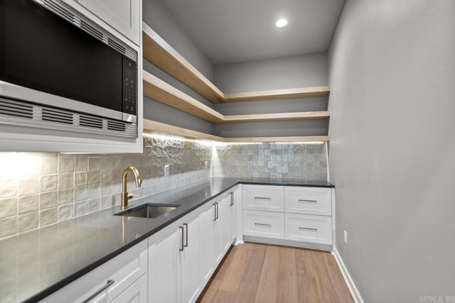 22 Abington Court, Little Rock, AR 72223