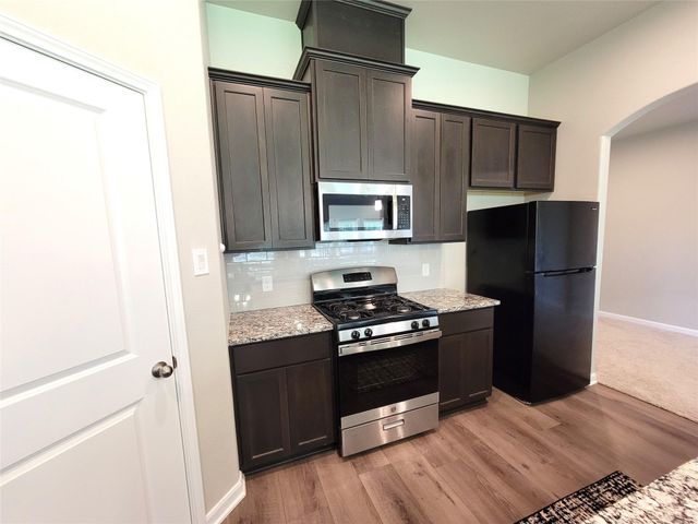 2320 Cedar Place Drive, Conroe, TX 77306
