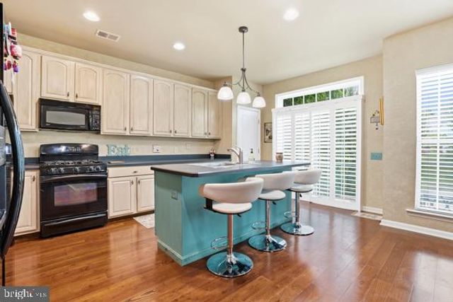 5207 BLUE SKY DR, Orefield, PA 18069