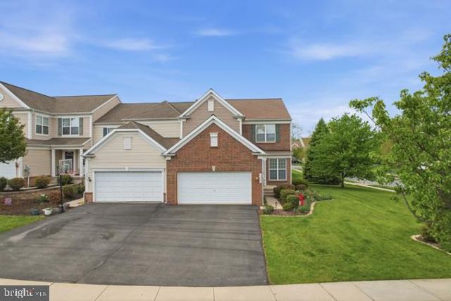 5207 BLUE SKY DR, Orefield, PA 18069