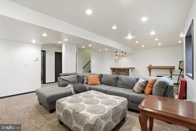 5207 BLUE SKY DR, Orefield, PA 18069