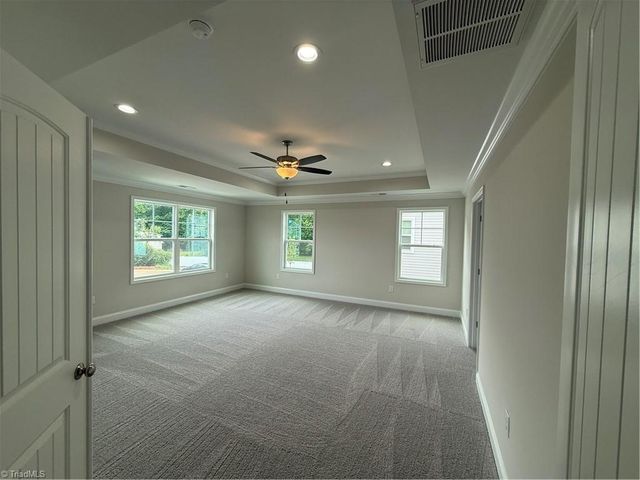 1586 Dappledown Street 58, Kernersville, NC 27284