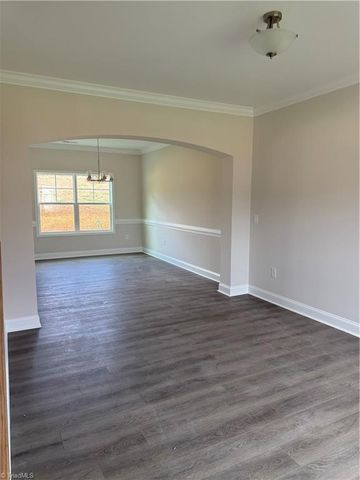 1586 Dappledown Street 58, Kernersville, NC 27284