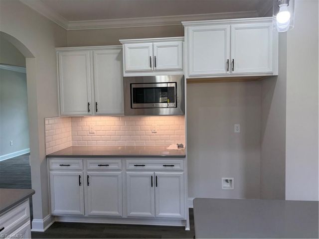 1586 Dappledown Street 58, Kernersville, NC 27284