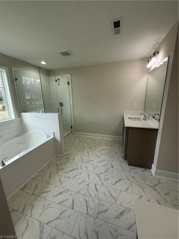 1586 Dappledown Street 58, Kernersville, NC 27284