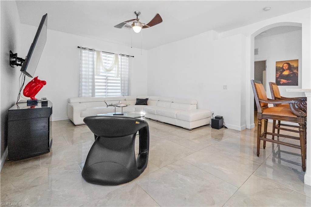 Image 11 of property listing at 2025 NW 7th TER, Cape Coral, FL 33993