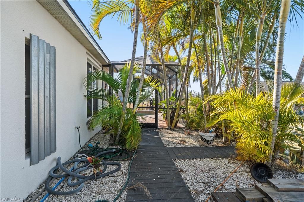 Image 32 of property listing at 2025 NW 7th TER, Cape Coral, FL 33993
