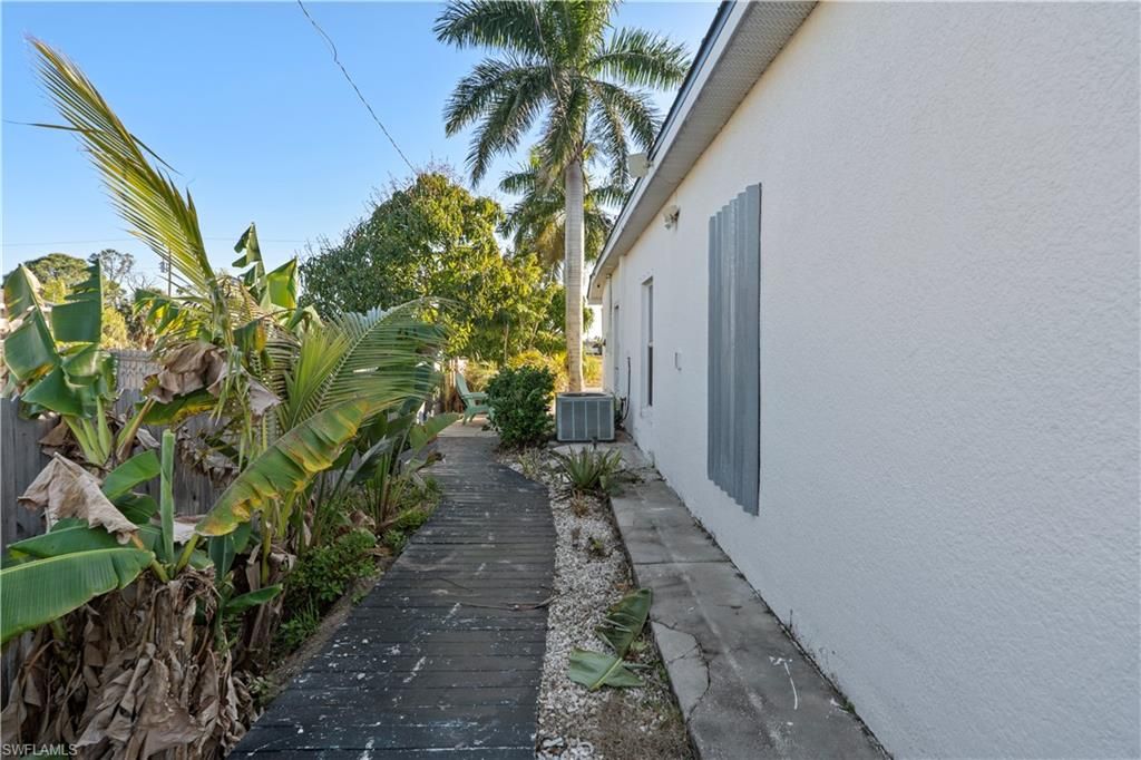 Image 33 of property listing at 2025 NW 7th TER, Cape Coral, FL 33993