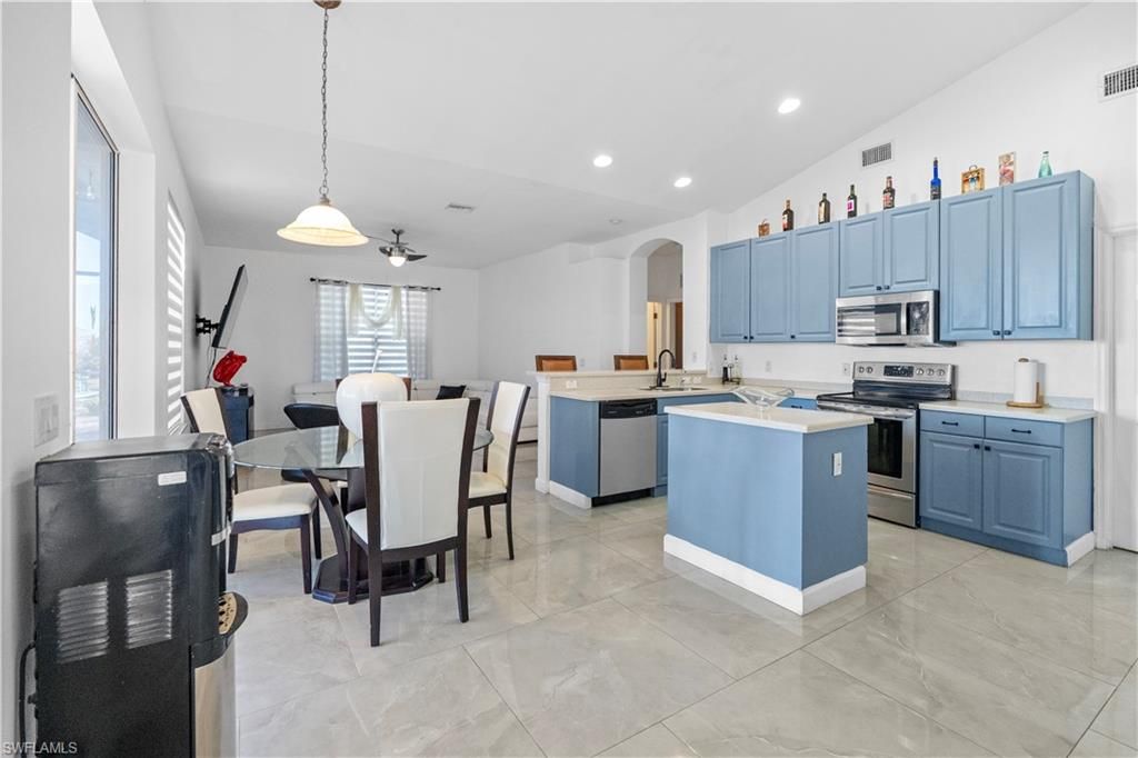Image 6 of property listing at 2025 NW 7th TER, Cape Coral, FL 33993